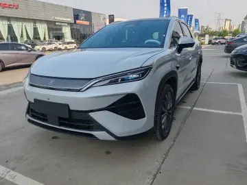 2026 BYD Song Ultra с пробегом 1 600 км