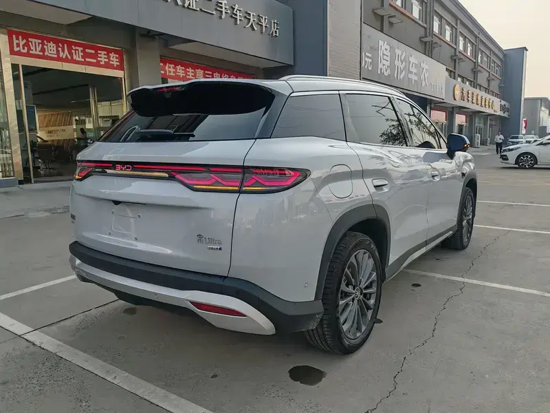 2026 BYD Song Ultra с пробегом 1 600 км