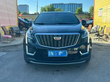 2022 Cadillac XT5 с пробегом 21 000 км
