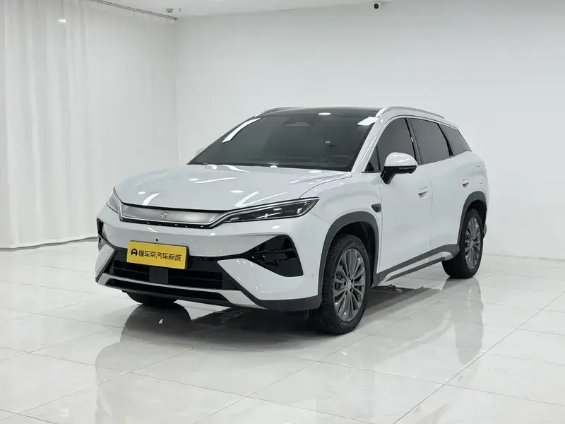 2026 BYD Song Ultra с пробегом 3 300 км