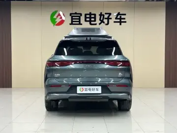 2025 BYD Tang L с пробегом 8 000 км