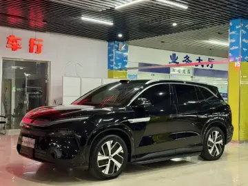 BYD Tang L