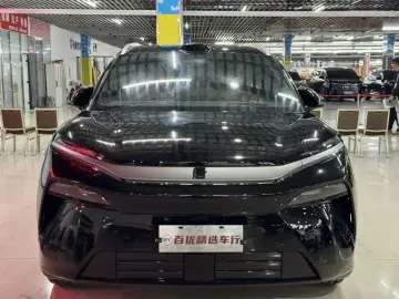 2025 BYD Tang L с пробегом 20 000 км