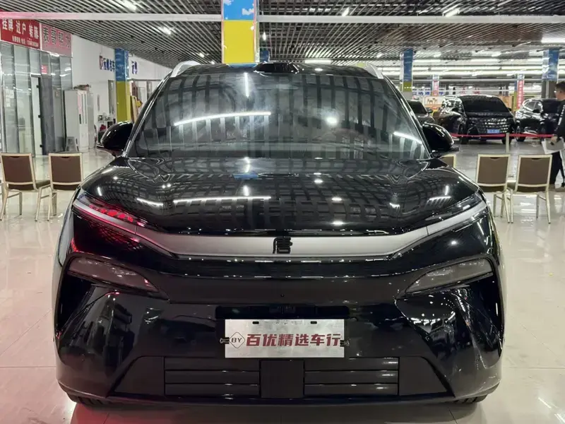 2025 BYD Tang L с пробегом 20 000 км