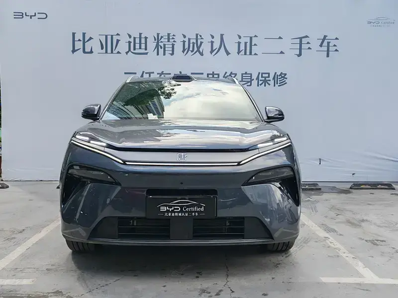 2025 BYD Tang L с пробегом 11 000 км