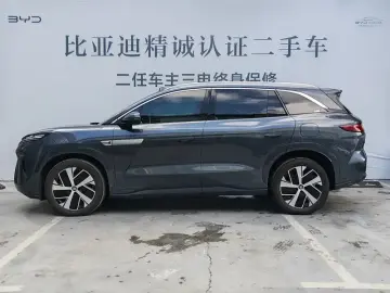 2025 BYD Tang L с пробегом 11 000 км