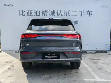 2025 BYD Tang L с пробегом 11 000 км