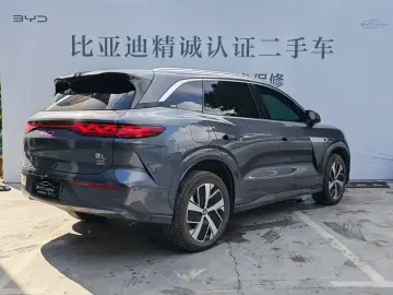 2025 BYD Tang L с пробегом 11 000 км