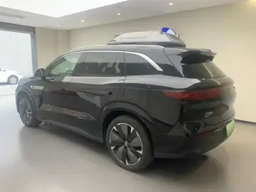 2025 BYD Tang L с пробегом 2 500 км