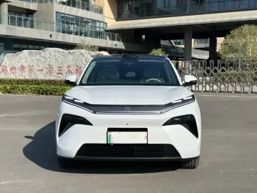 2025 BYD Tang L с пробегом 5 000 км