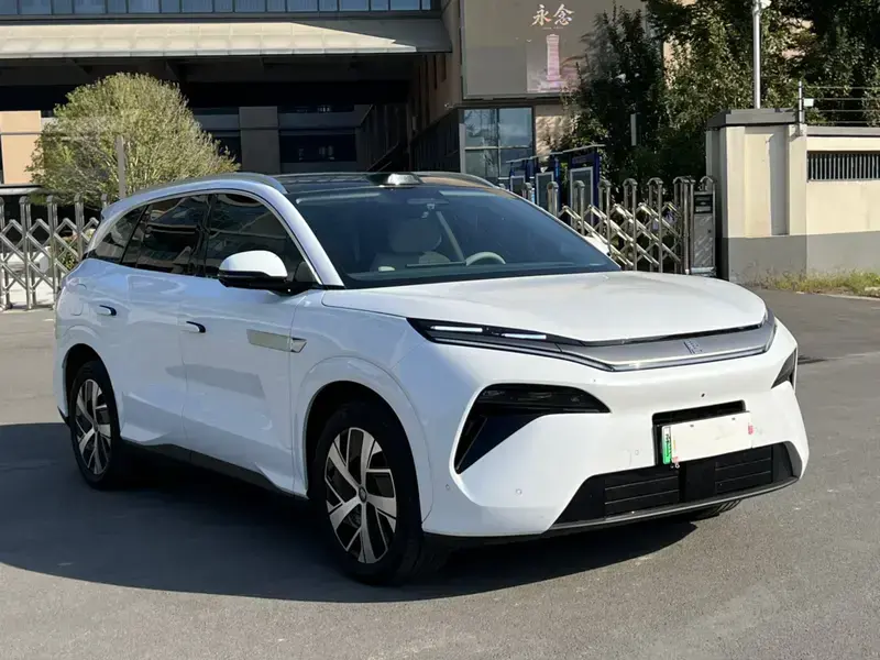 2025 BYD Tang L с пробегом 5 000 км