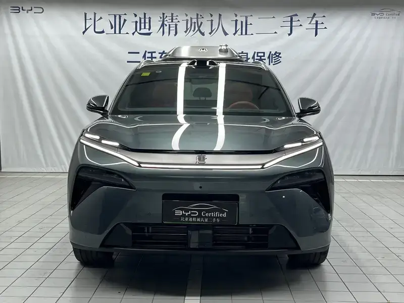 2025 BYD Tang L с пробегом 4 000 км