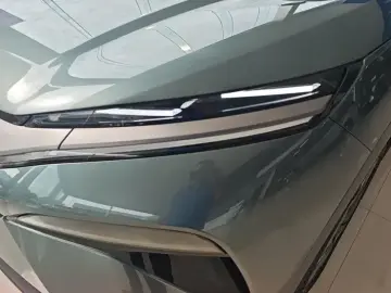 2025 BYD Tang L с пробегом 7 000 км