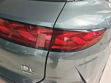2025 BYD Tang L с пробегом 7 000 км
