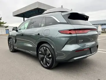 2025 BYD Tang L с пробегом 8 000 км