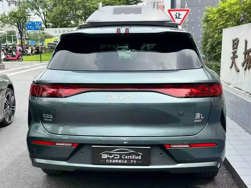 2025 BYD Tang L с пробегом 10 000 км