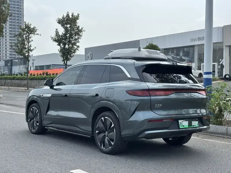2025 BYD Tang L с пробегом 14 000 км