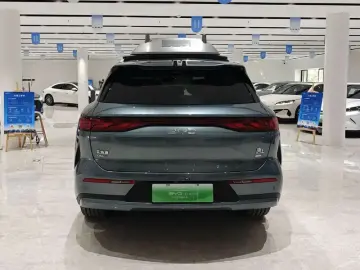 2025 BYD Tang L с пробегом 9 000 км