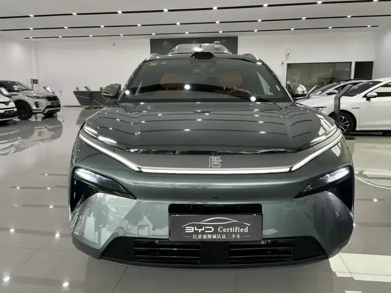 2025 BYD Tang L с пробегом 6 300 км