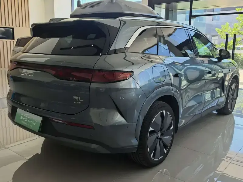2025 BYD Tang L с пробегом 12 000 км