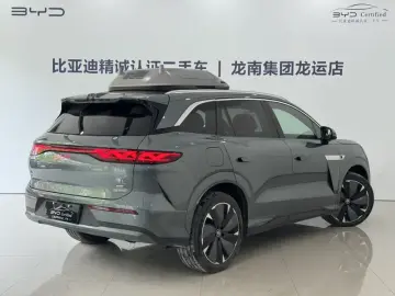 2025 BYD Tang L с пробегом 10 000 км