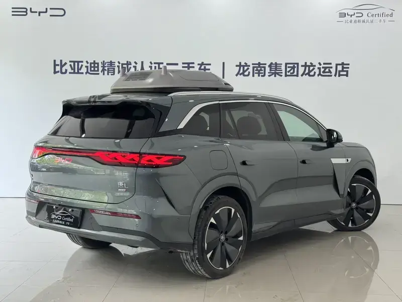 2025 BYD Tang L с пробегом 10 000 км