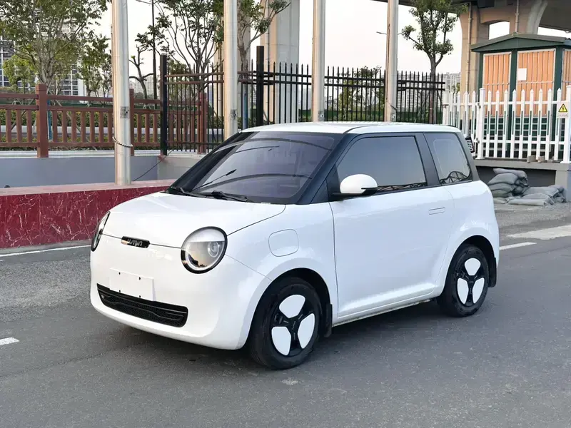 2025 Changan Lumin с пробегом 14 000 км