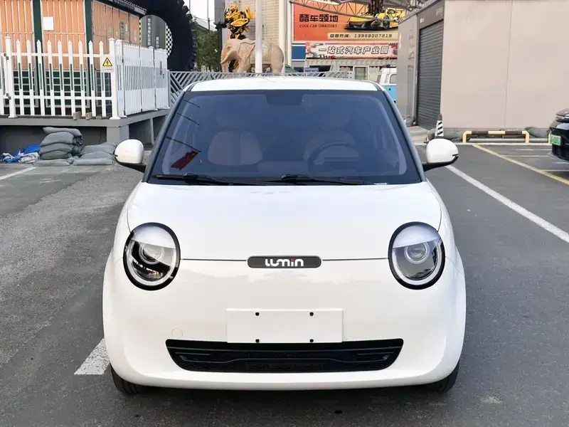 2025 Changan Lumin с пробегом 14 000 км