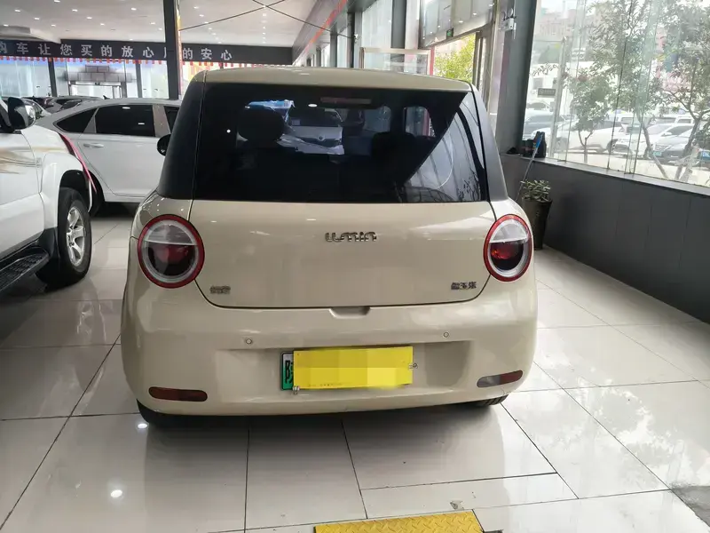 2022 Changan Lumin с пробегом 20 000 км