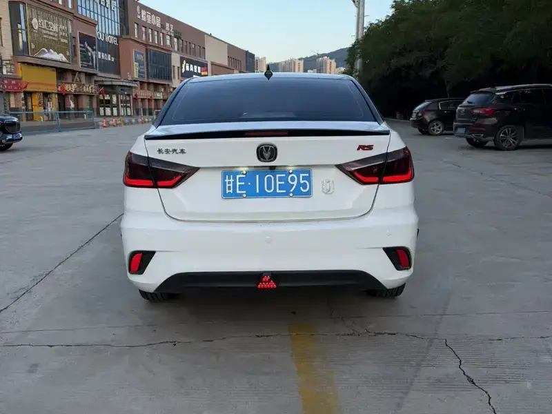 2018 Changan Eado DT с пробегом 110 000 км