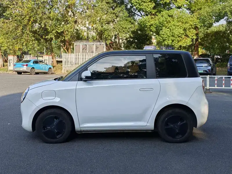 2024 Changan Lumin с пробегом 24 000 км