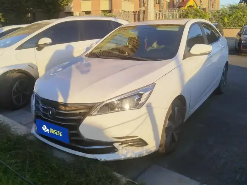 2018 Changan Eado DT с пробегом 18 000 км