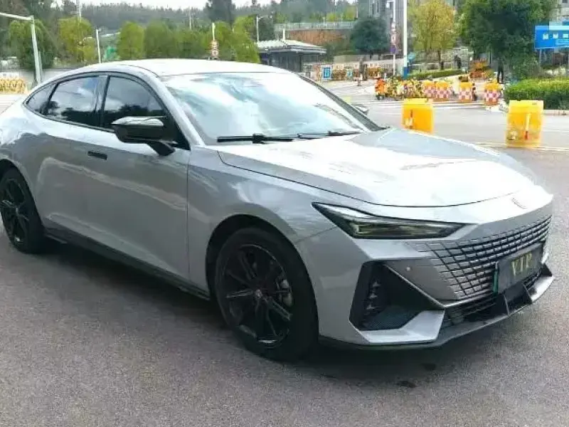 2023 Changan UNI-V с пробегом 58 000 км