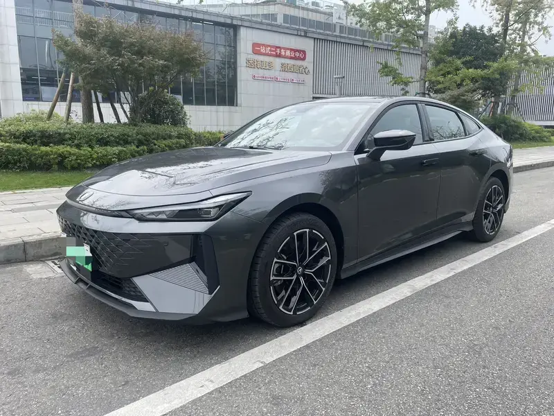 2024 Changan UNI-V с пробегом 100 км