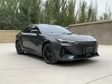 2023 Changan UNI-V с пробегом 36 000 км