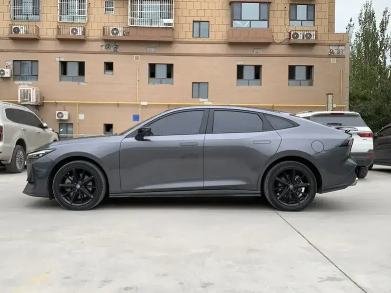 2023 Changan UNI-V с пробегом 36 000 км