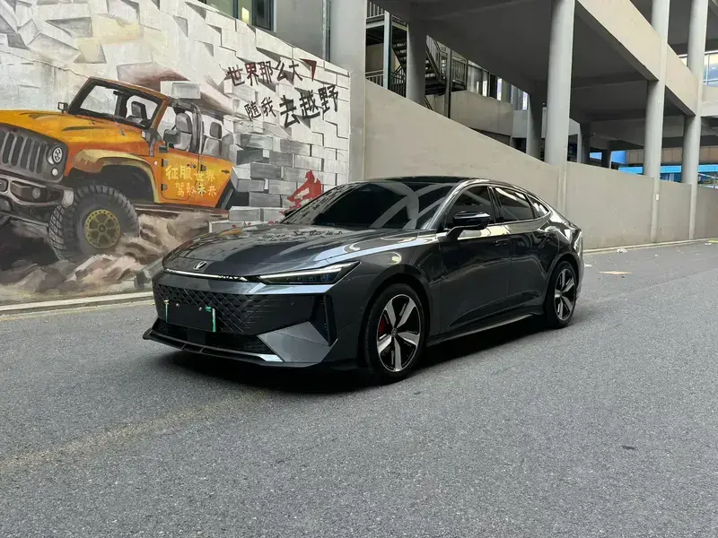 2024 Changan UNI-V с пробегом 50 000 км