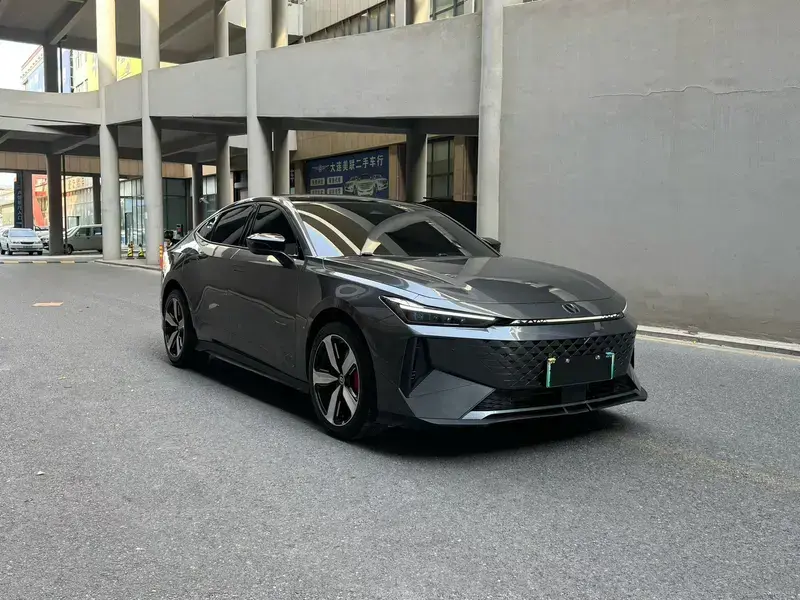 2024 Changan UNI-V с пробегом 50 000 км