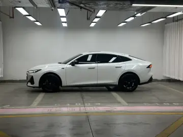 2023 Changan UNI-V с пробегом 56 500 км