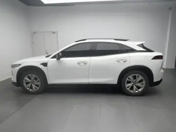 2022 FAW Bestune B70S с пробегом 20 000 км