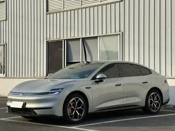 2026 Changan Qiyuan A06 с пробегом 10 400 км