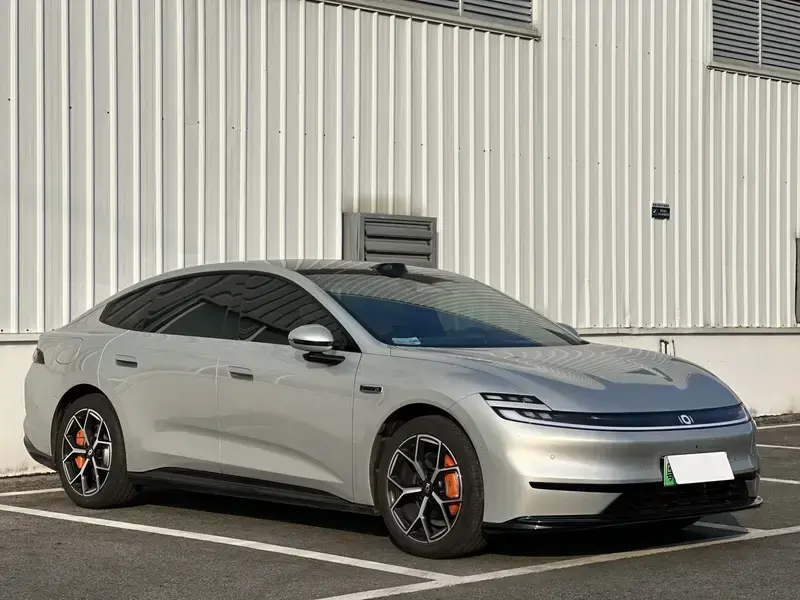 2026 Changan Qiyuan A06 с пробегом 10 400 км
