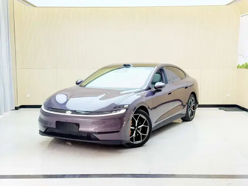 2026 Changan Qiyuan A06 с пробегом 23 200 км