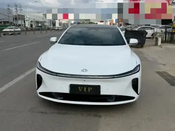 2025 Changan Qiyuan A07 с пробегом 25 000 км