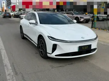 2025 Changan Qiyuan A07 с пробегом 25 000 км