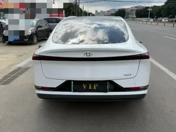 2025 Changan Qiyuan A07 с пробегом 25 000 км