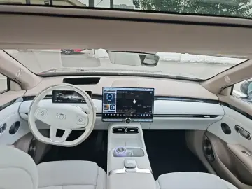 2026 Changan Qiyuan A06 с пробегом 6 000 км