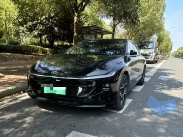 2024 Changan Qiyuan A07 с пробегом 10 000 км