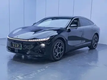 2025 Changan Qiyuan A07 с пробегом 23 000 км
