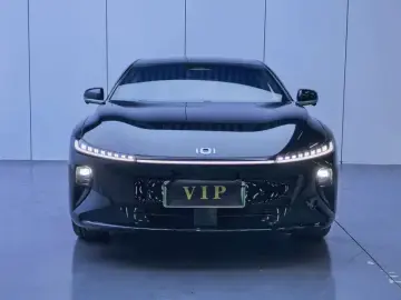 2025 Changan Qiyuan A07 с пробегом 23 000 км